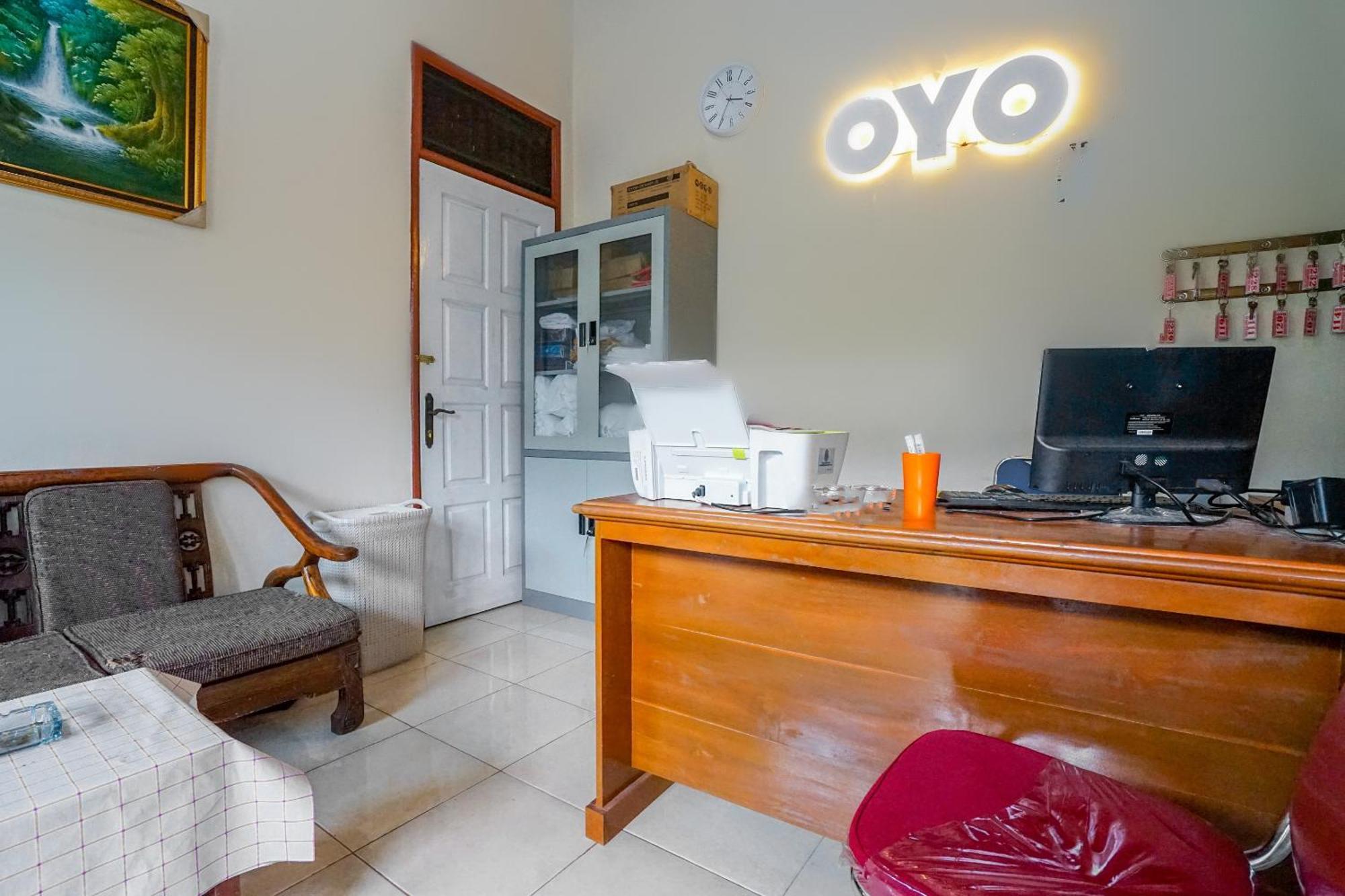 OYO 2177 Trikora Indah Residence Palembang Bagian luar foto