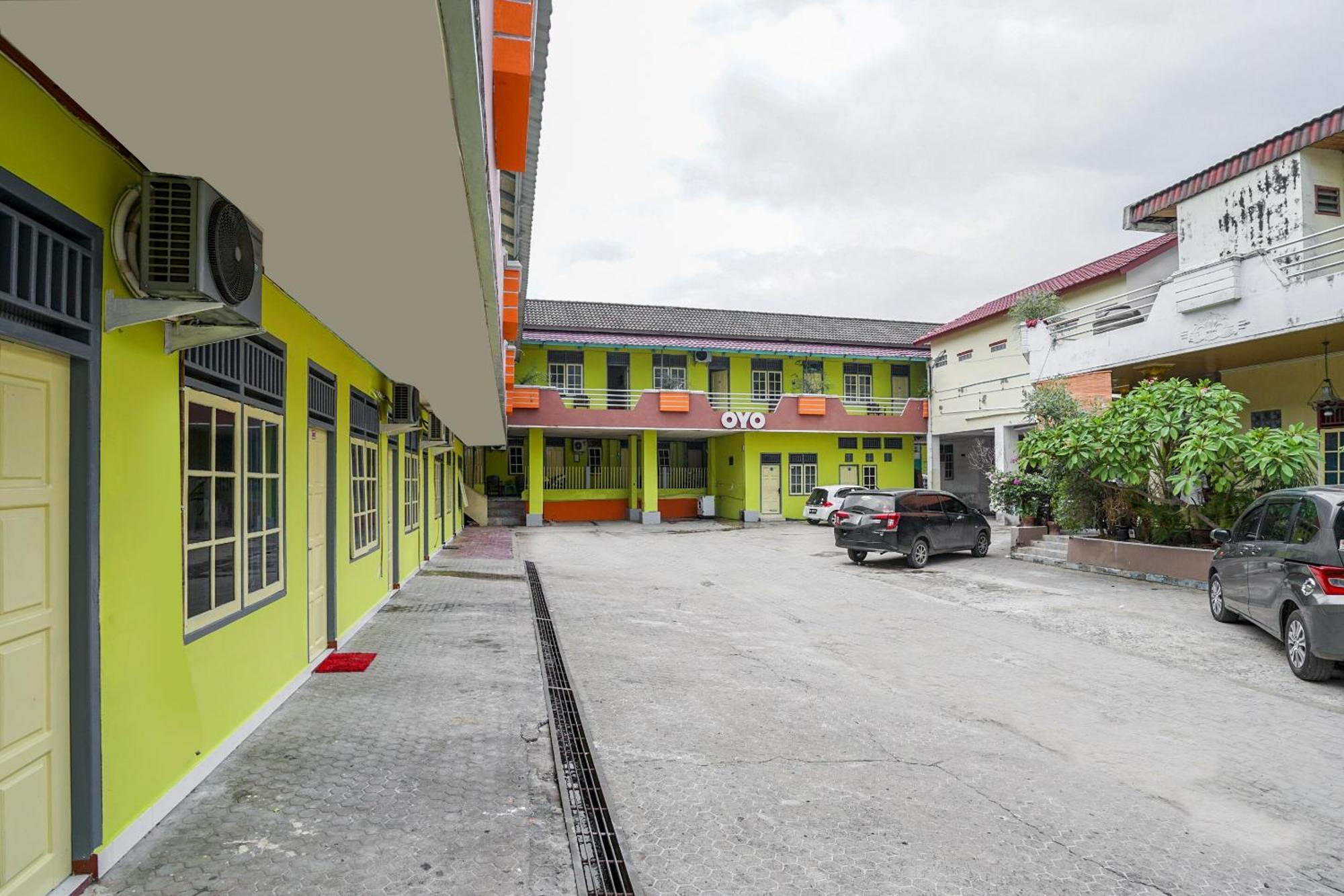OYO 2177 Trikora Indah Residence Palembang Bagian luar foto